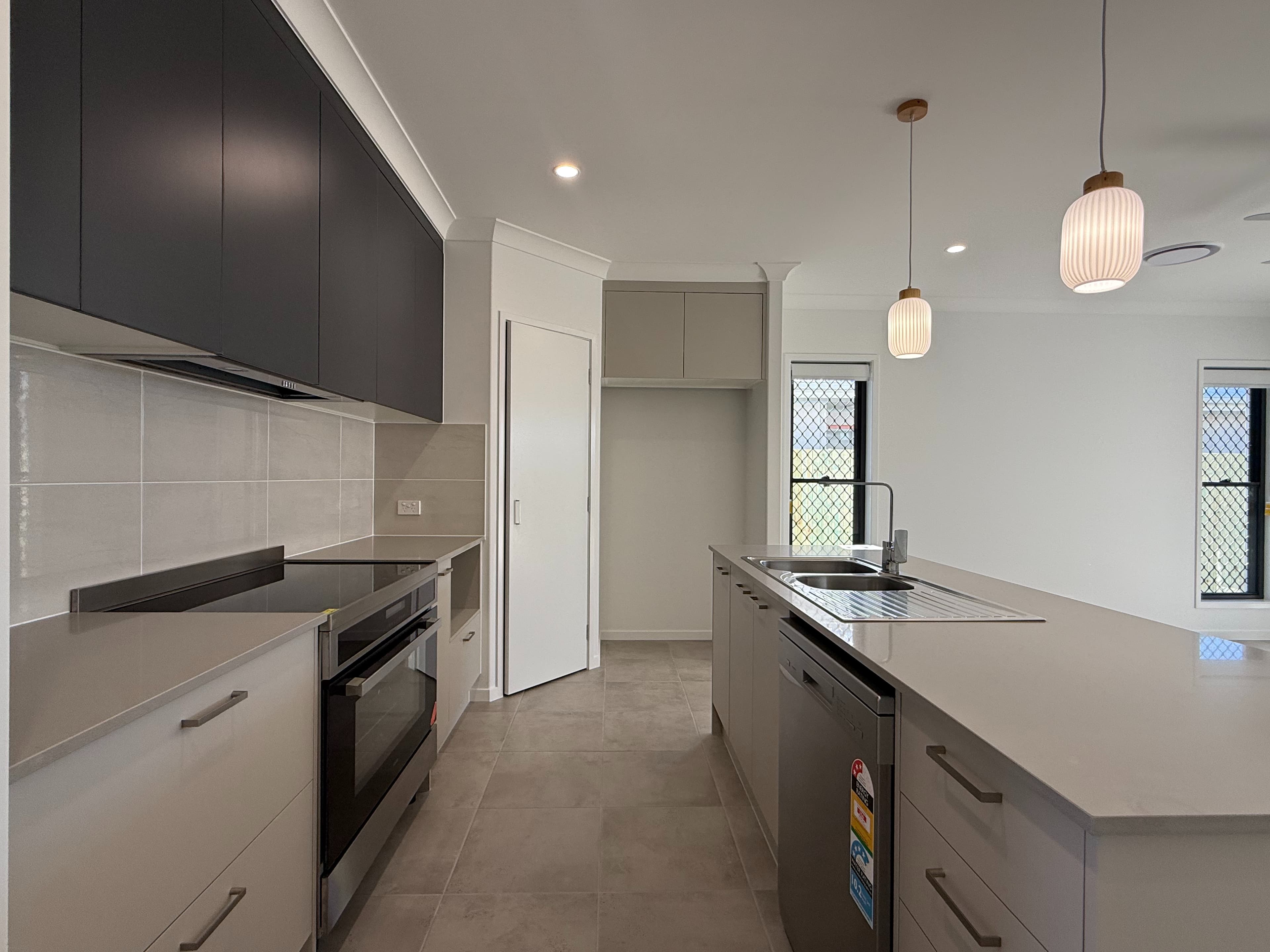 Brand New Home with Ducted Air Conditioning in Banya!